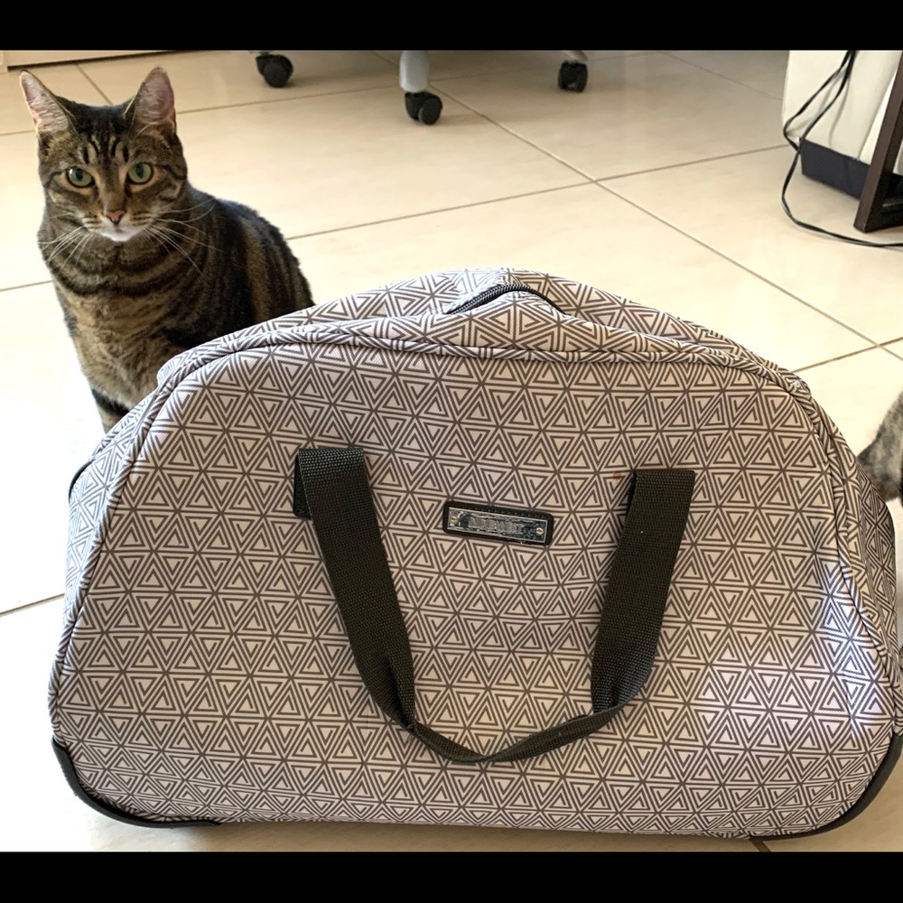 Nine West Roller Duffel Bag Luggage